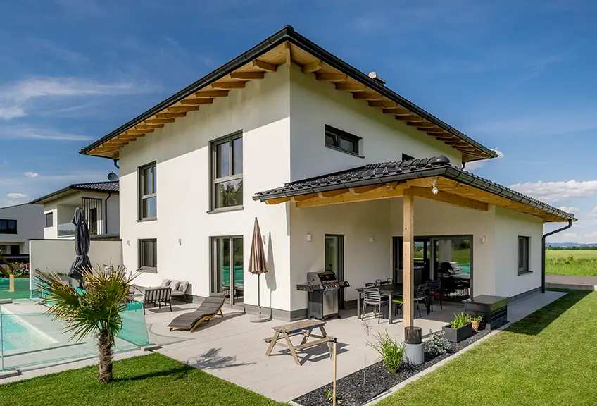 Einfamilienhaus mit Walmdach zum Fixpreis