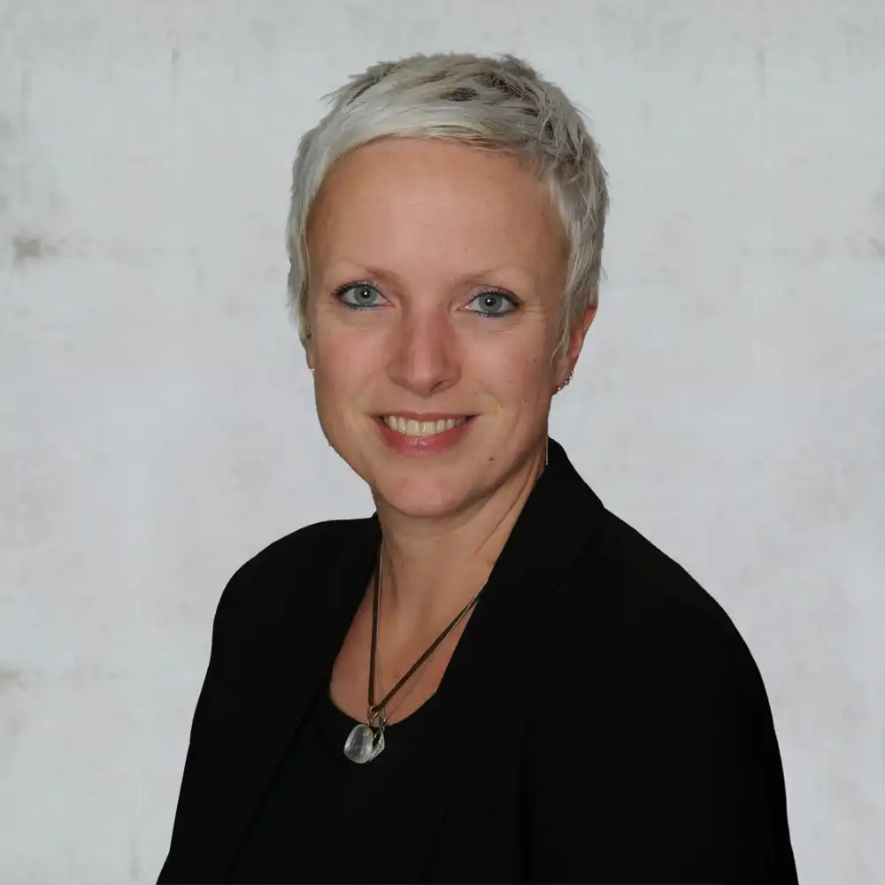 Iris Gamperling